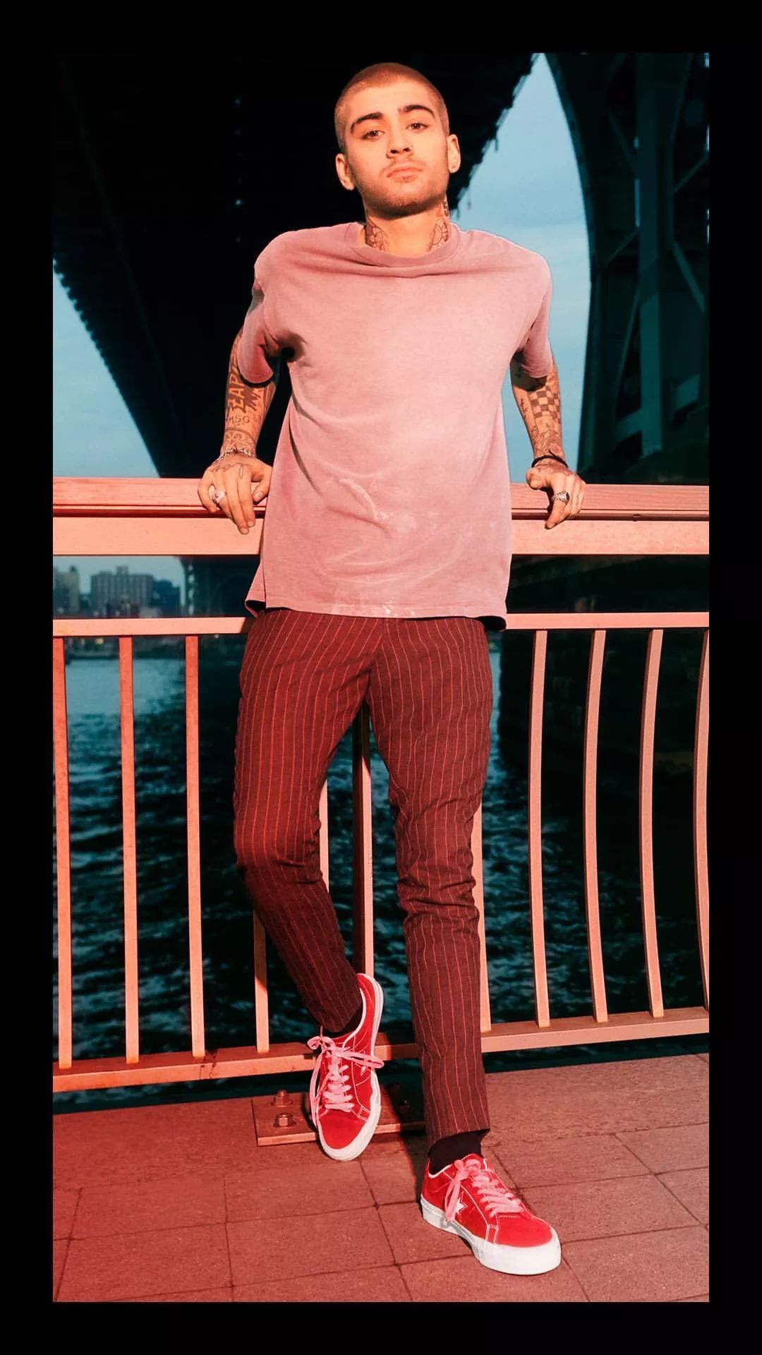 鞋圈娴妃Converse复宠了，麦莉甜茶美渣纷纷上脚！