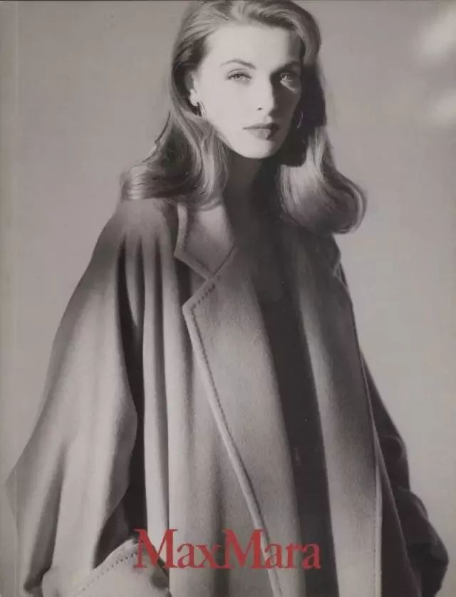 maxmara大衣101801扣子上带标志吗,maxmara大衣101801经典色
