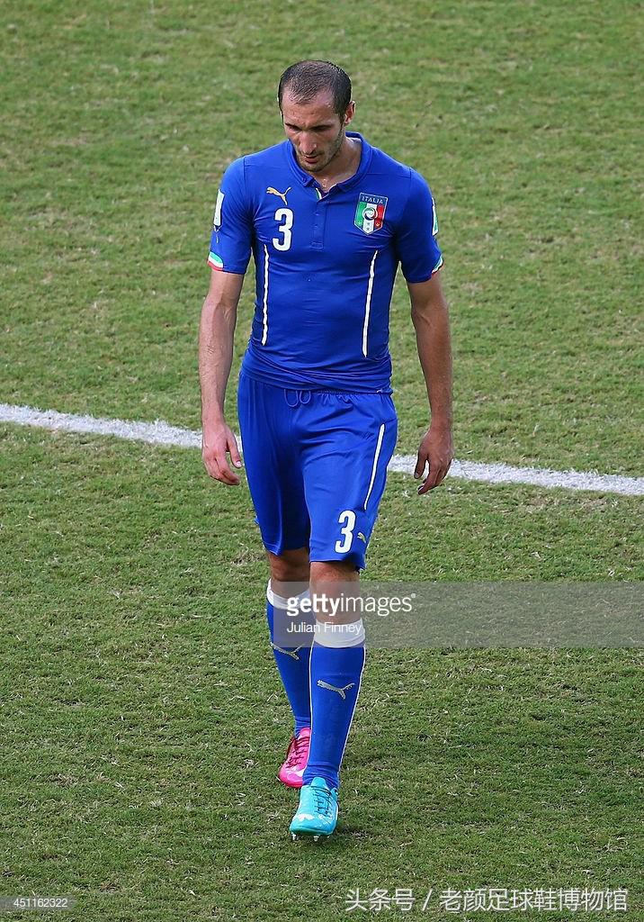 世界杯鸳鸯足球鞋,世界杯彪马鸳鸯足球鞋绿橙