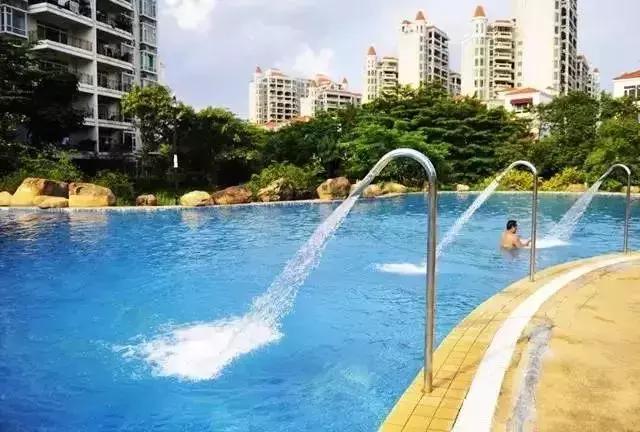 游泳池夏日玩水必备,夏日救星