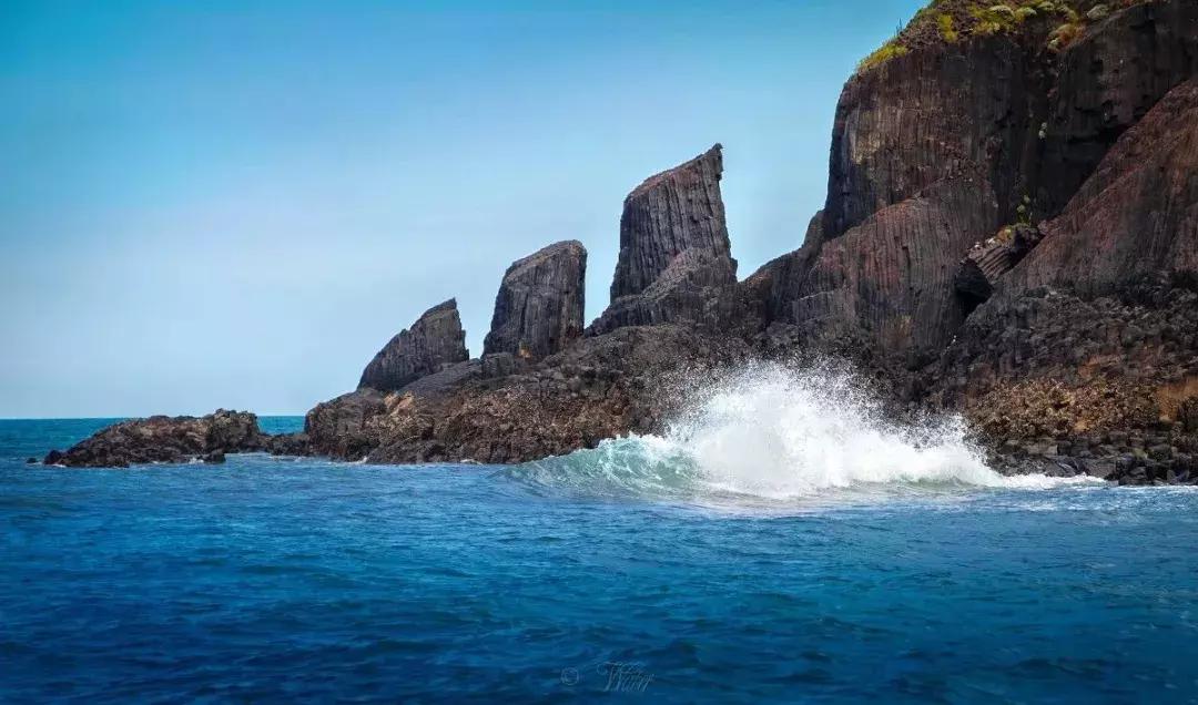韩国济州岛是一座典型的火山岛,世界有名的火山岛