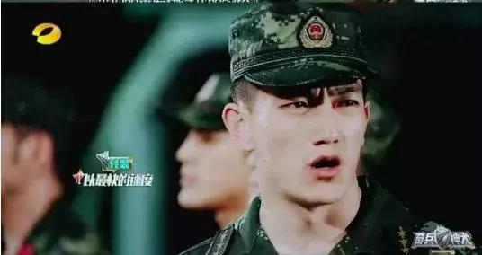 张馨予老公何捷童年照曝光,张馨予老公何捷多大年龄了