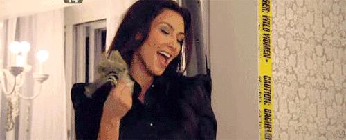 给你十个亿,你会让身边的人跪舔吗?