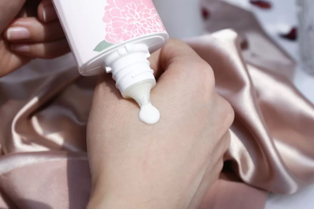 万事屋推荐｜十二星座，这里有一份待查收的粉色包裹