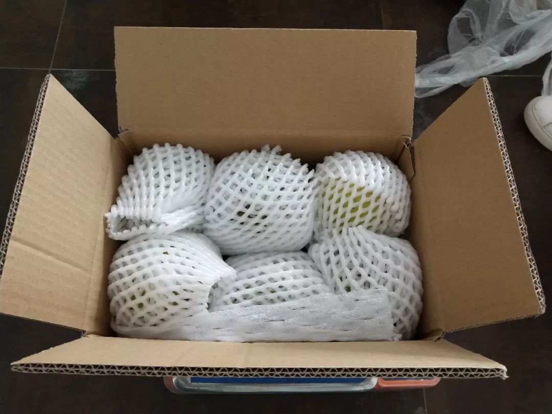 突尼斯软籽石榴被称之为雅诗兰黛,被誉为可以吃的雅诗兰黛软籽石榴