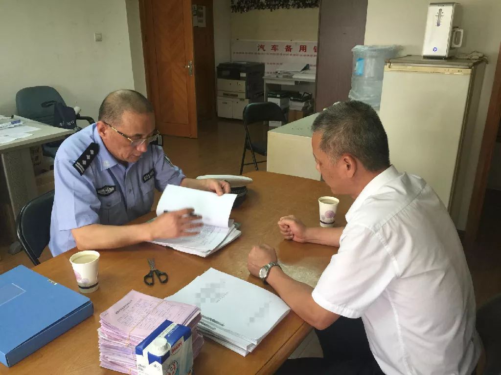 上海交通执法开展全方位安全整治,上海警方交通整治