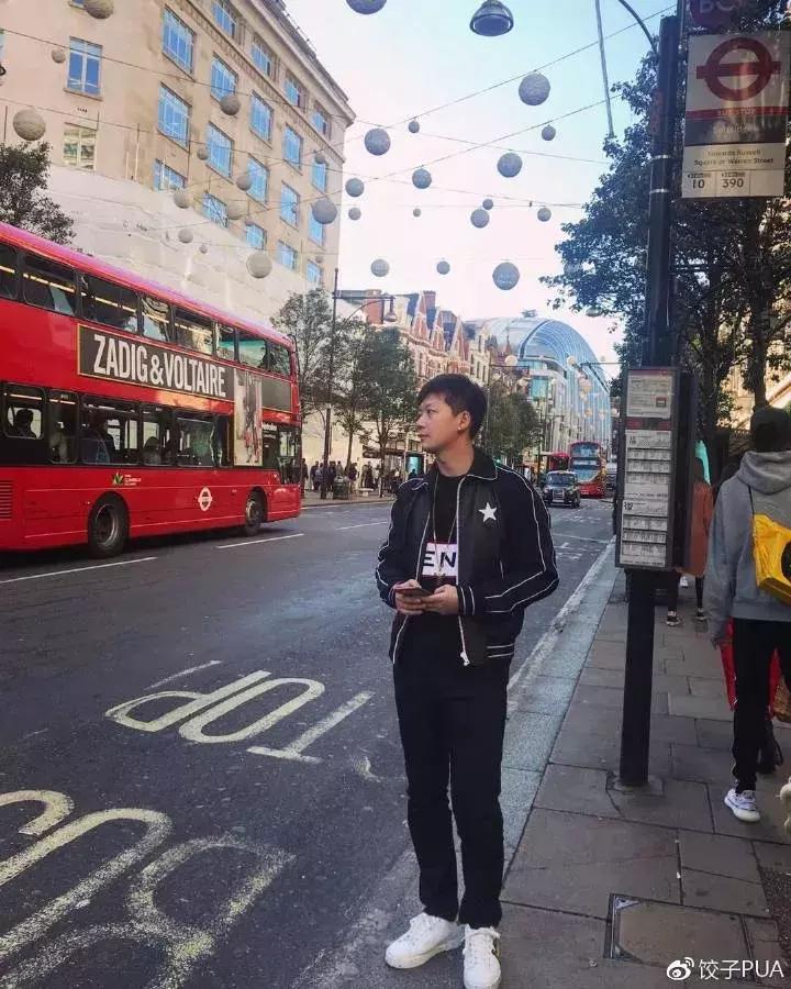 转发3000名媛实录：亲着假脸，摸着假奶，听了段假高潮？