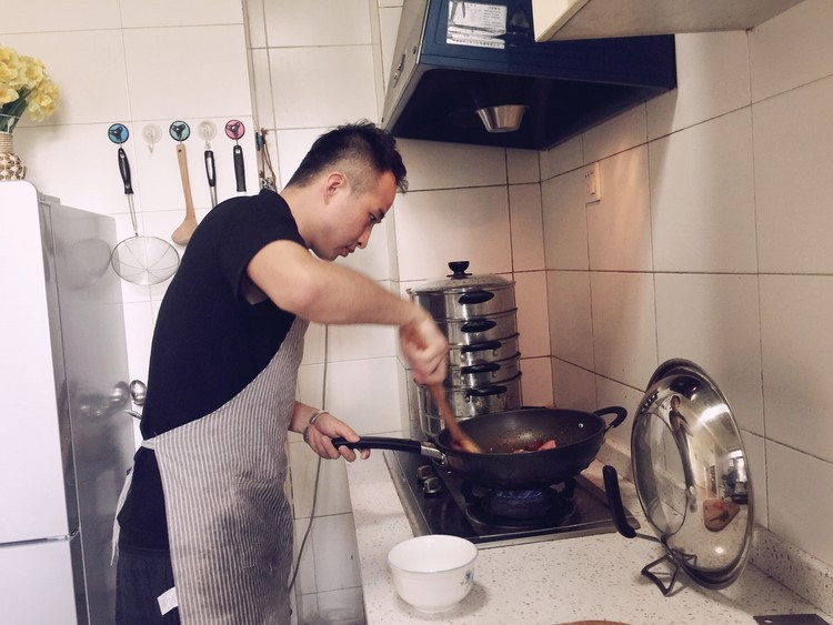 上得了厅堂下得了厨房的心灵音乐人赵迎