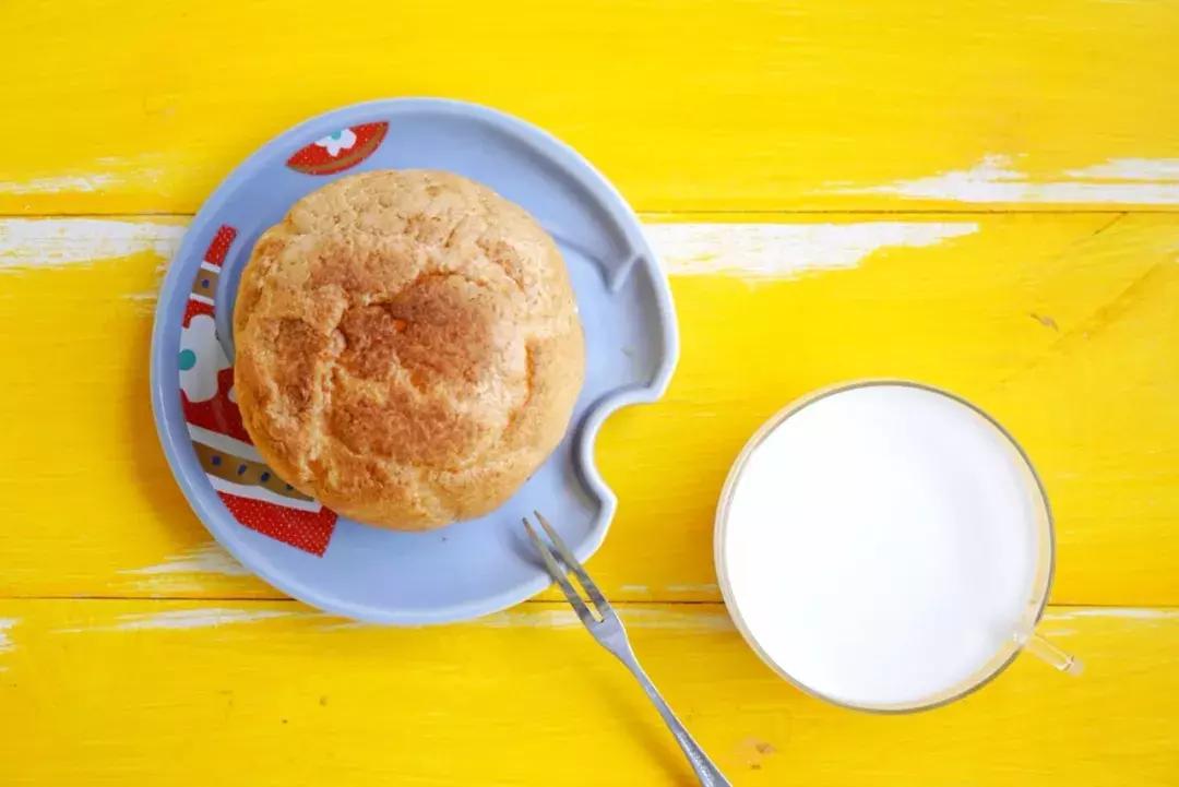 冰淇淋是冰的吃了没有热量 (冰淇淋没有热量因为它是冷的奶茶)