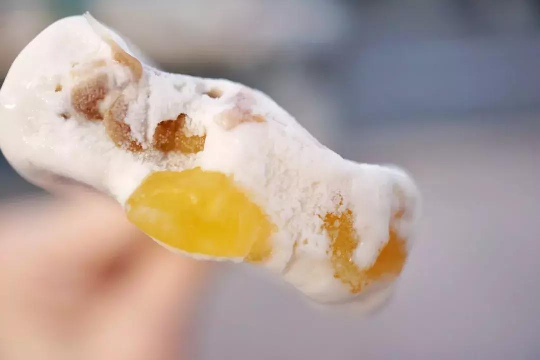 冰淇淋是冰的吃了没有热量 (冰淇淋没有热量因为它是冷的奶茶)