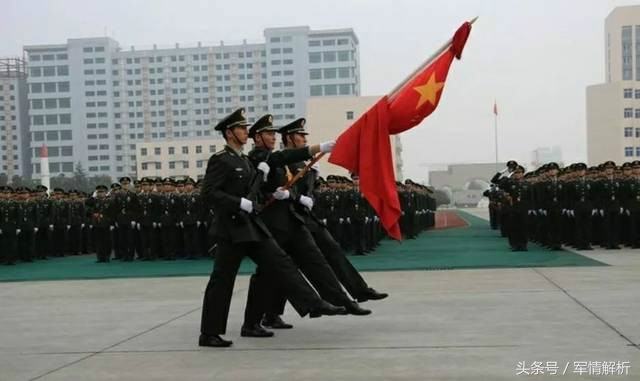 当解放军的排长有多难？通晓天文地理，在很多领域算半个专家