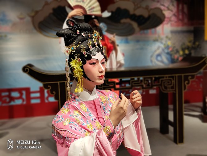 魅族16和魅族16th外观有什么区别,魅族16th小米8评测