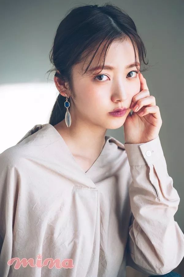 唇膏怎么涂哑光嘟嘟唇好看,适合烟熏妆的裸色唇膏