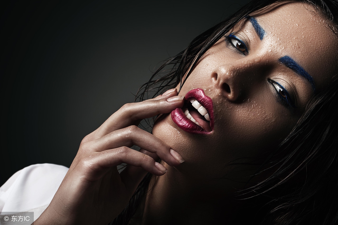 一出门脸上就泛红怎么办,一出门脸上就容易发红怎么办