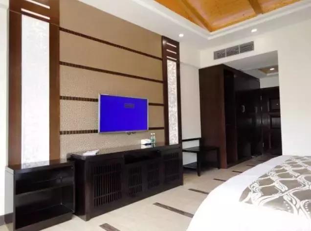 那琴半岛海滨栈道多长,那琴半岛离狮子湾有多少公里