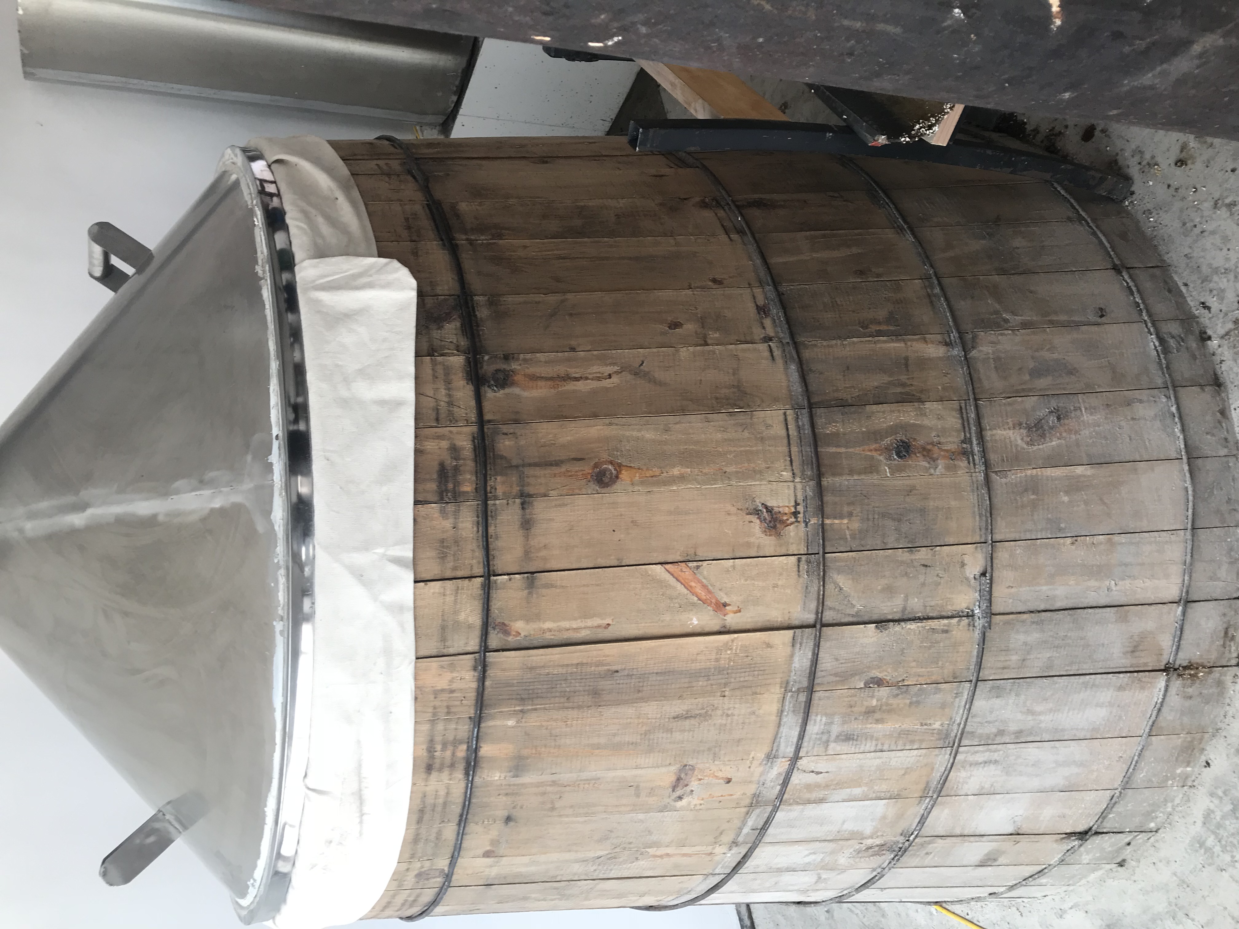 刚到高原是不是要少喝水,初到高原吃些什么好