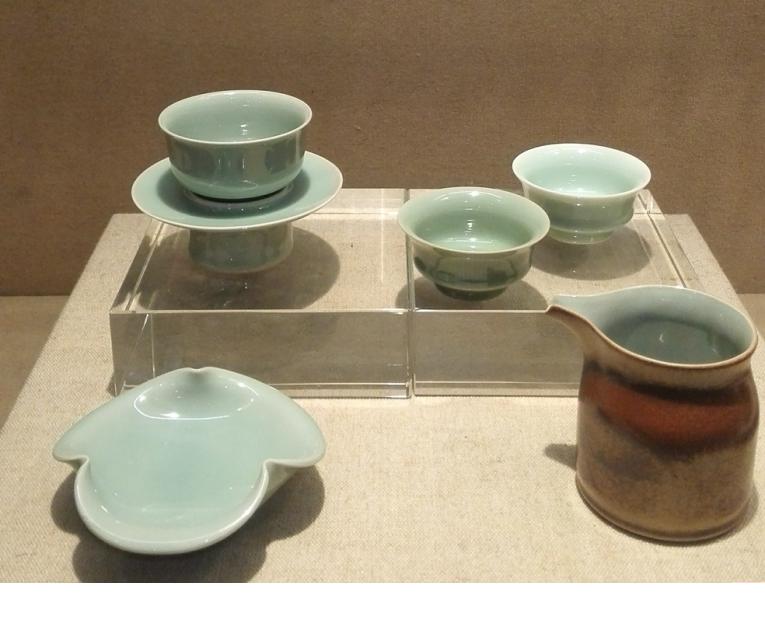 龙泉窑传承人再现宋韵茶器,龙泉青瓷陶瓷器
