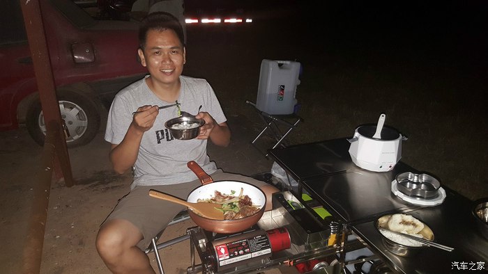 自驾游旅行睡逍客车里,逍客当房车用