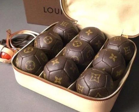 王菲同款曲别针耳环,王菲回形针耳钉价值