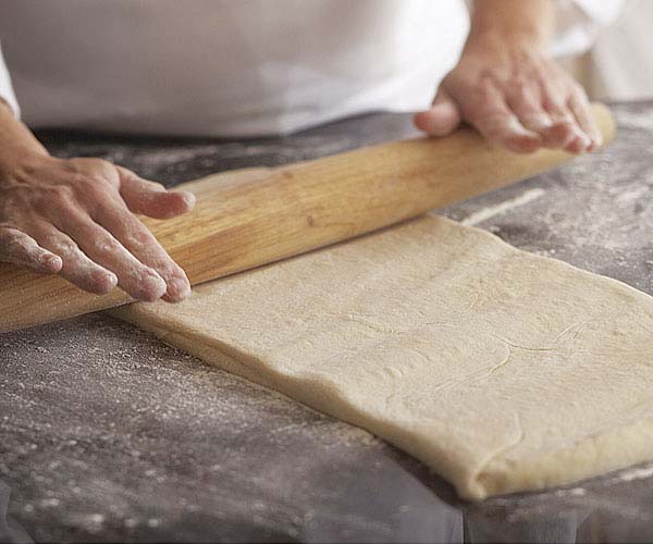 怎么烤最简单的羊角包,羊角包花样吃法烤箱做法