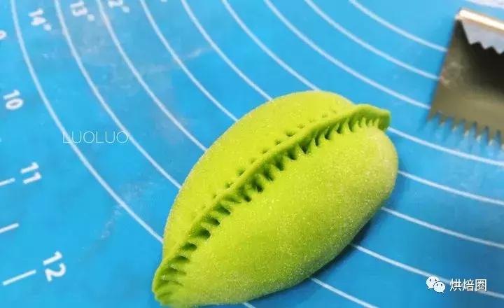 几个小工具竟能把2元1个的普通包子做成艺术品惊艳了老外!