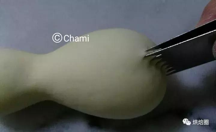 几个小工具竟能把2元1个的普通包子做成艺术品惊艳了老外!