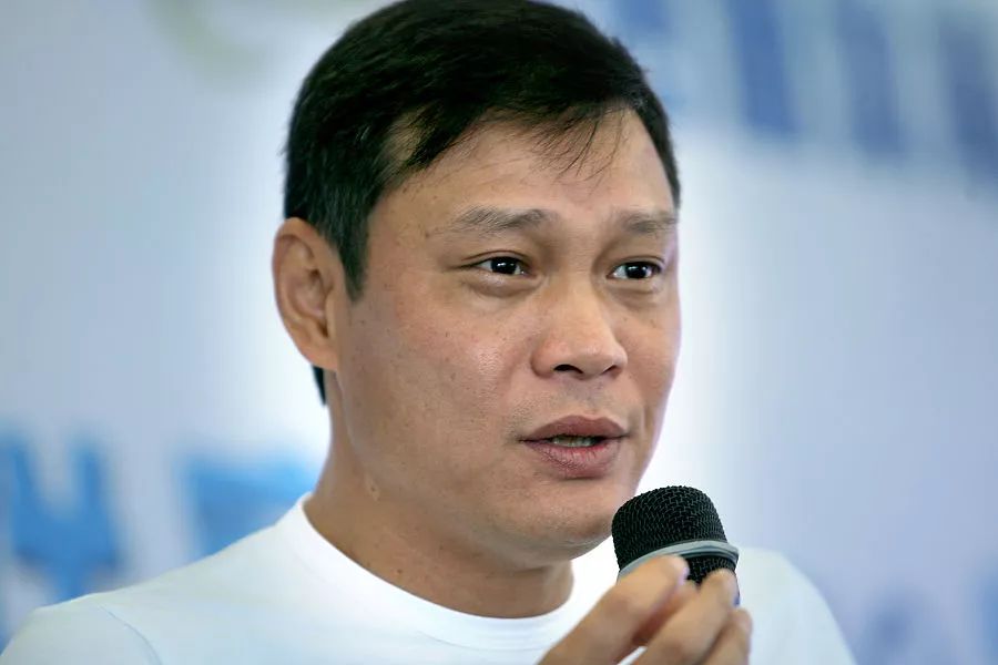 范志毅怒扇裁判耳光完整版,范志毅裁判被骂完整版