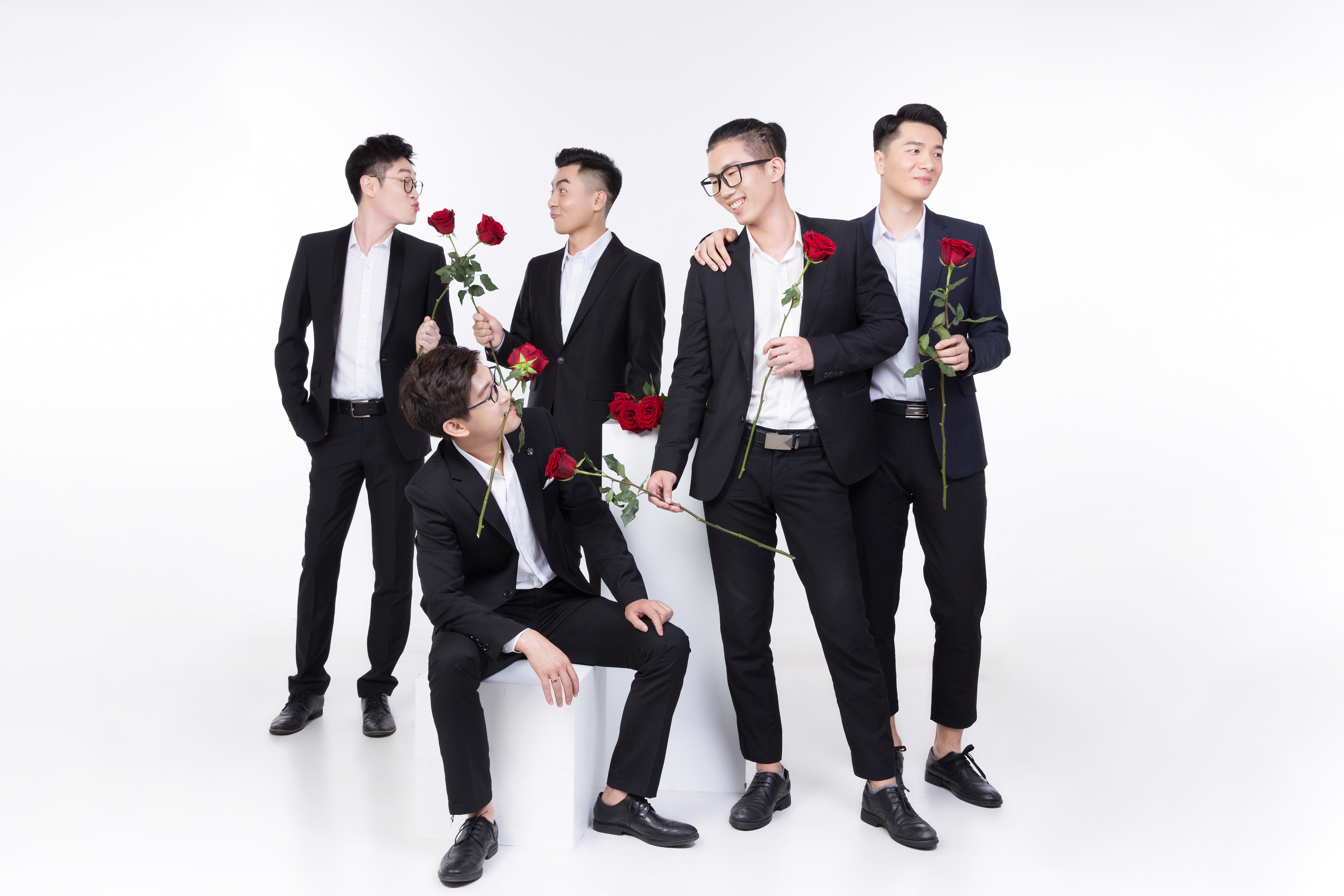 定制礼物、免费大餐？杭州大厦“克拉男神”陪你过七夕！