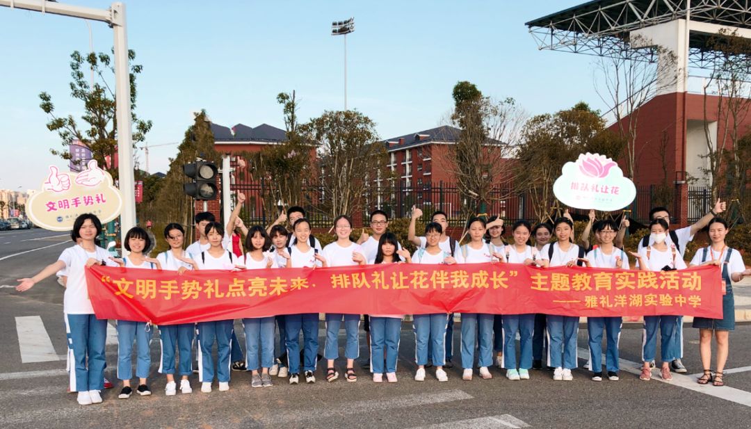 诗和远方还有田野和家乡,诗和远方也有人间日常