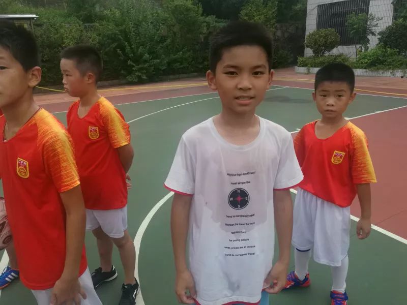 诗和远方还有田野和家乡,诗和远方也有人间日常