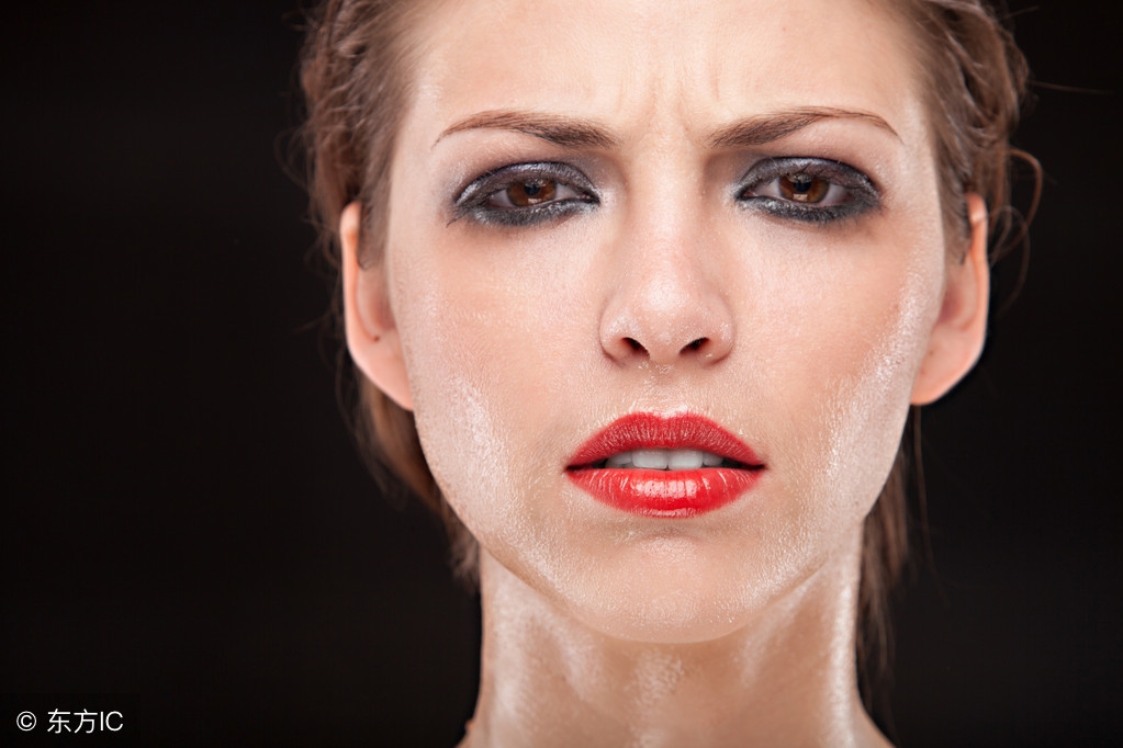 为什么我满脸都是油,为什么我总是满脸油光