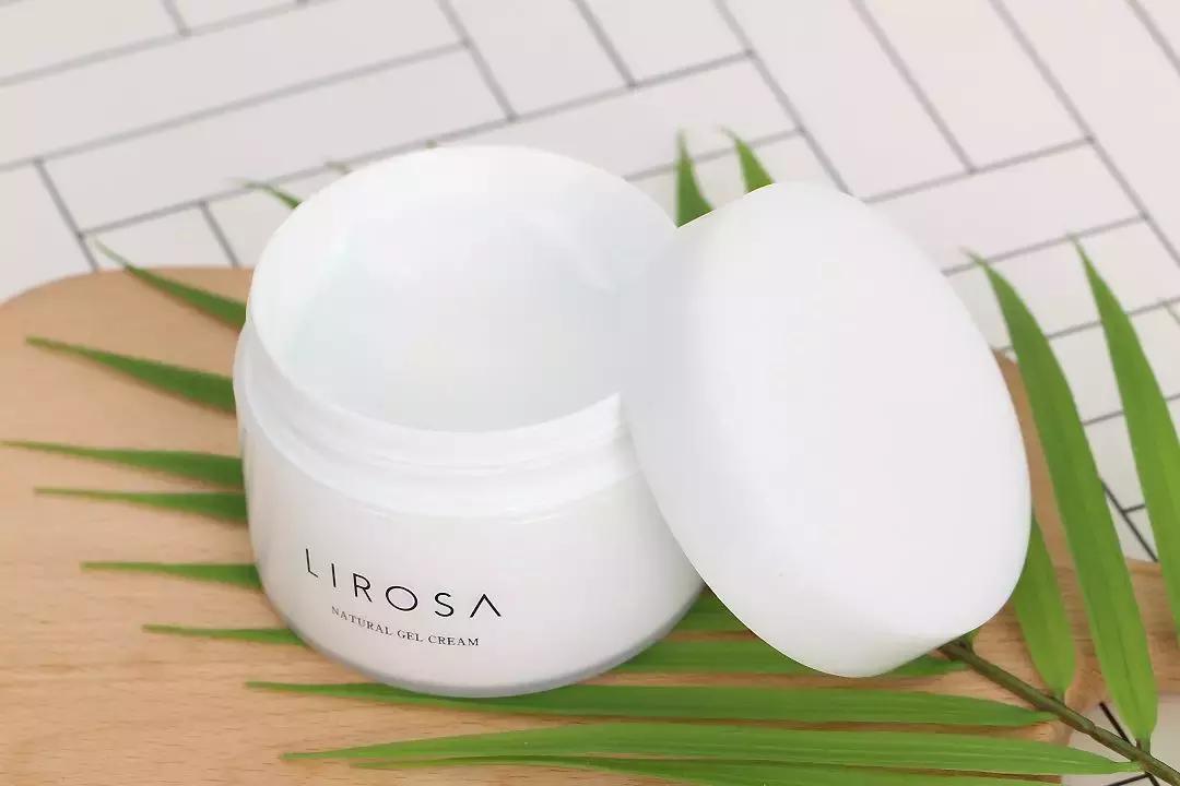 敷脸清洁脸部,用水敷脸可以去角质吗