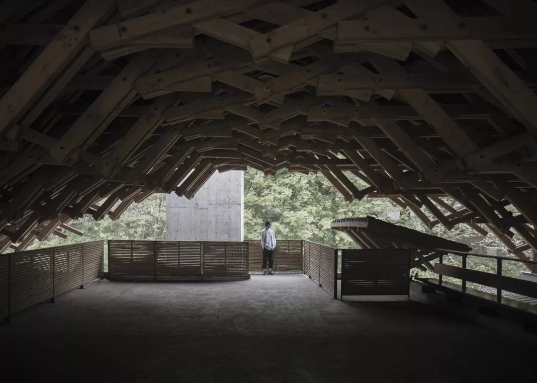 解压！美哭的对称建筑，瞬间治愈强迫症患者