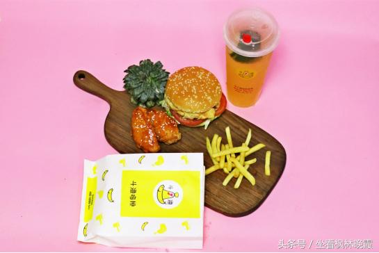 三台共舞！放心，你的订单斗渔鸡排已打包好