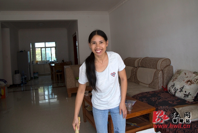 脱贫路上的笑脸总有一张打动你,脱贫攻坚群众幸福的笑脸