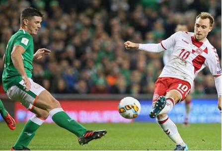 欧足联颁奖最佳前锋,欧足联年度最佳球员c罗有几次