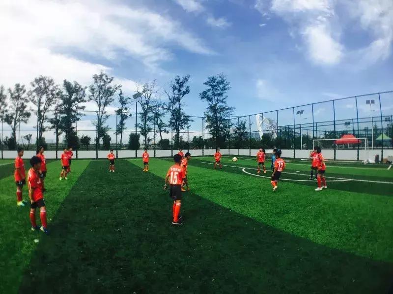 陕师大奥园参加“一带一路”杯全国青少年足球邀请赛再获佳绩