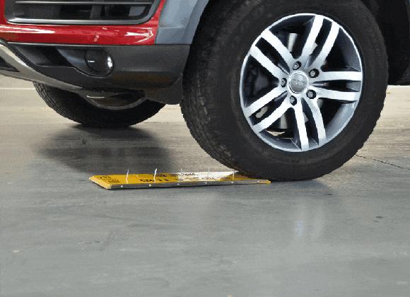 为何bba中只有奥迪不用防爆轮胎,奥迪a8用的是防爆轮胎吗