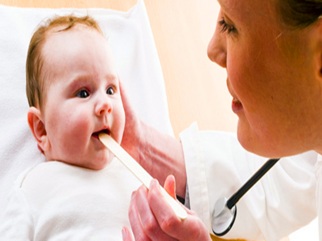 1岁宝宝口腔溃疡,1岁宝宝口腔溃疡原因