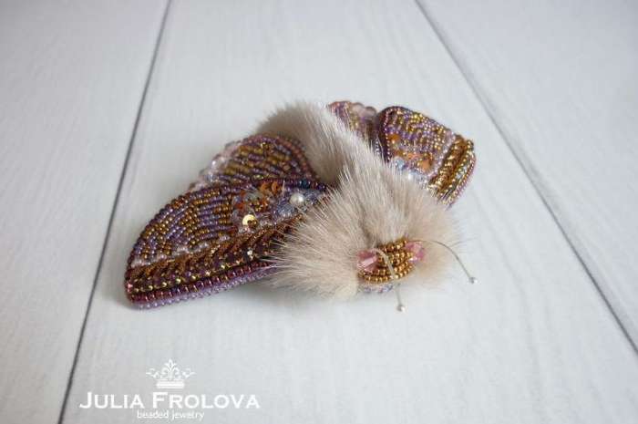 1分钟爱上的昆虫胸针 俄罗斯妹纸用了多少好材料？