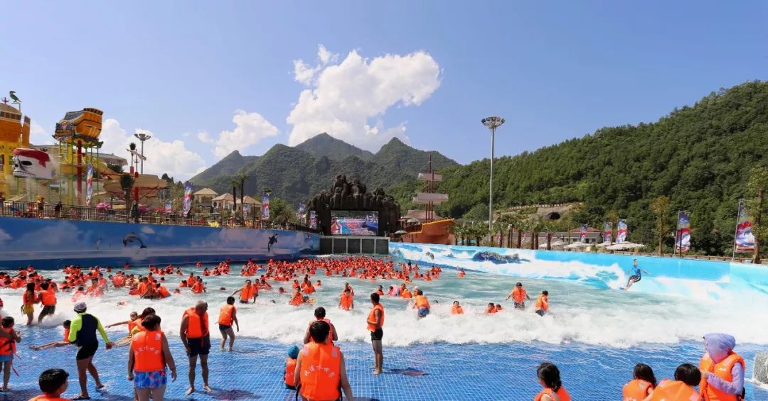 水上冲浪闯关,水上清凉闯关