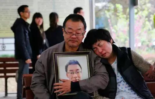 20岁前首富刘永好,四川首富刘永好创业成功之路