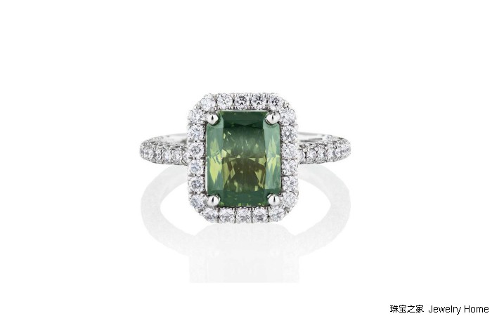 吃定彩虹！时髦新娘不可错过的彩色婚戒攻略