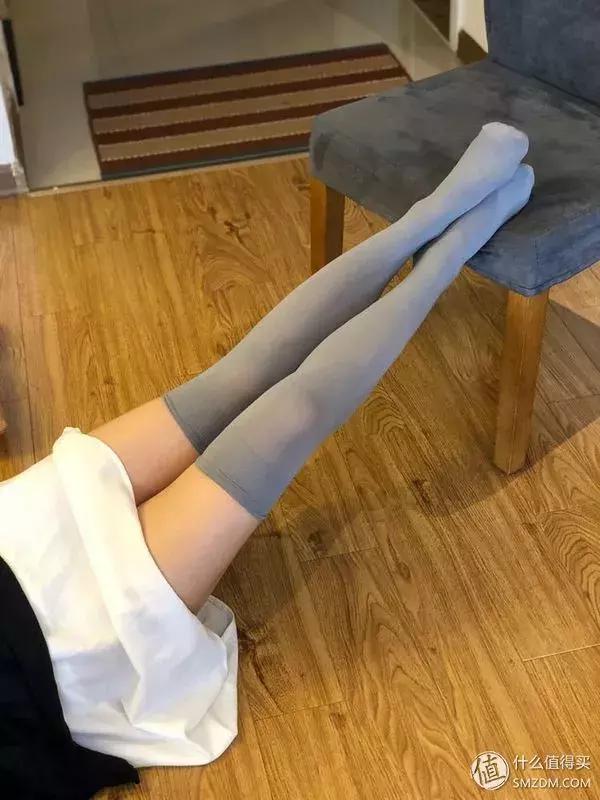 这是一篇正经的推荐:试穿*袜丝**我们是认真的