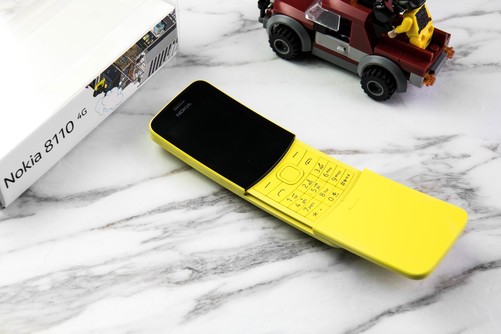 诺基亚8110手机开箱,诺基亚8110对比诺基亚6600