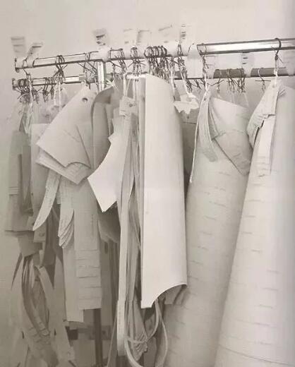 服装设计专业有哪些前途,服装设计行业怎样