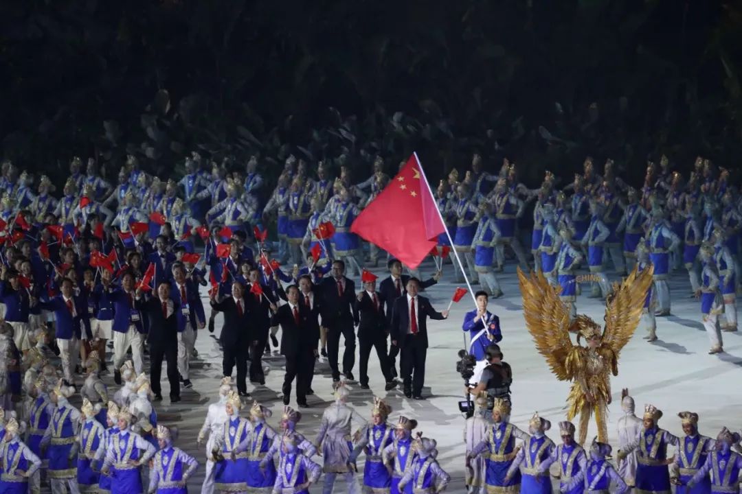 奥运档案圣火点燃,亚运圣火点燃的回放视频