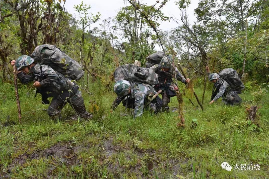 墨脱部队老照片,墨脱边防军人真实照片