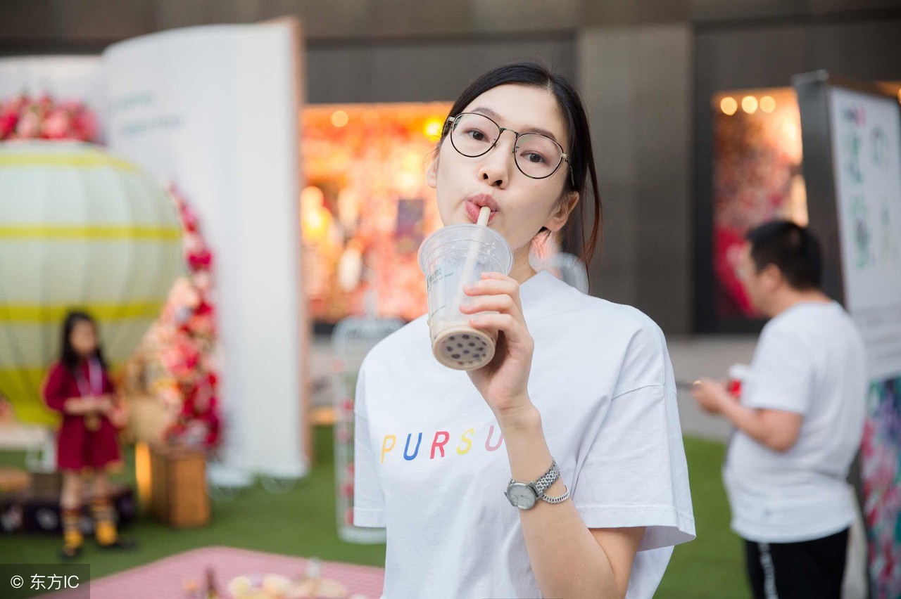 兰州放哈甜胚子奶茶招牌,兰州放哈甜胚子奶茶西站店地址