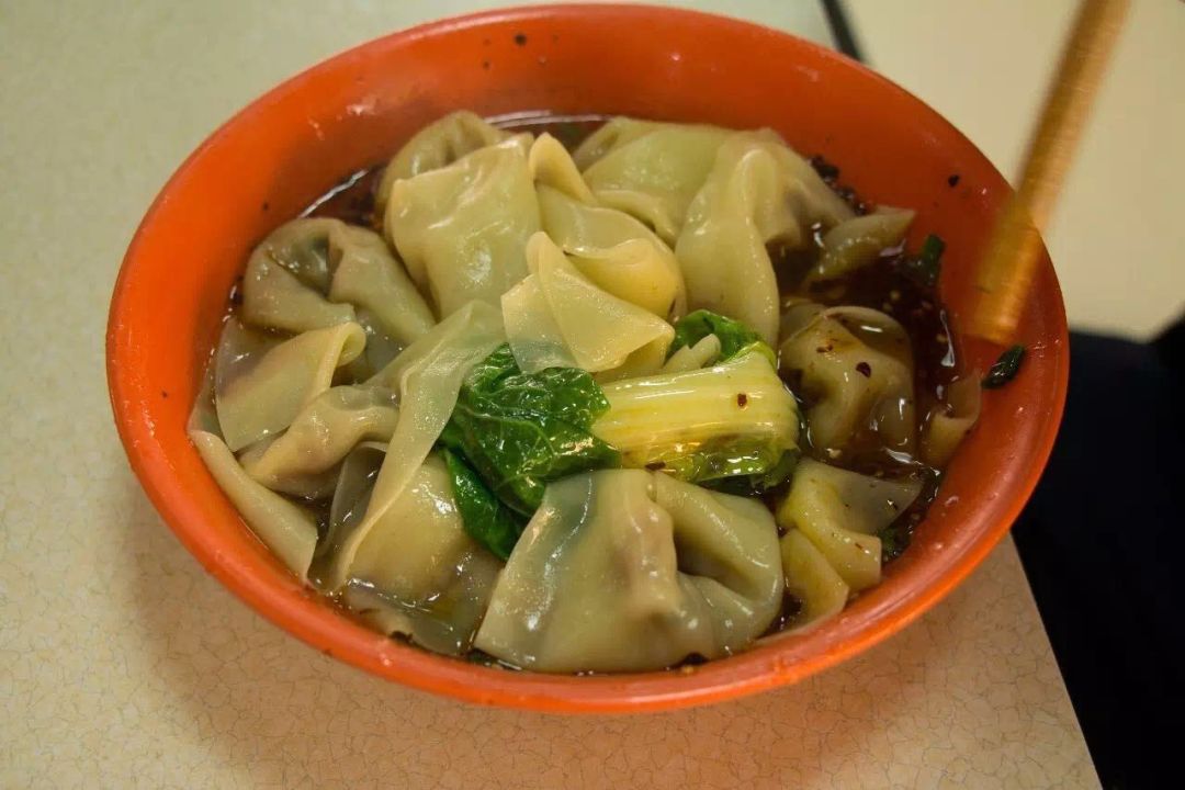 比二本线高一点的学校,比二本线多1分的本科能被录取吗